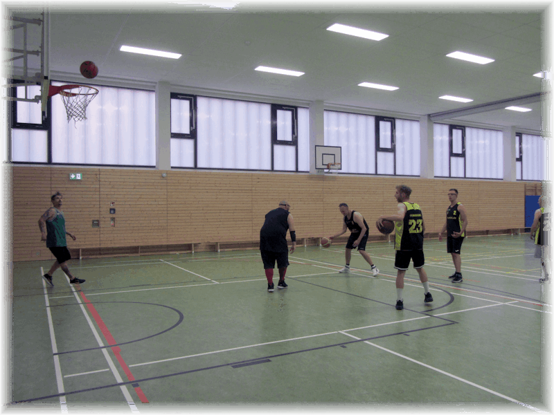 Basketballspiel in der Turnhalle Erfurt – SV Drosselberg 91 e.V.